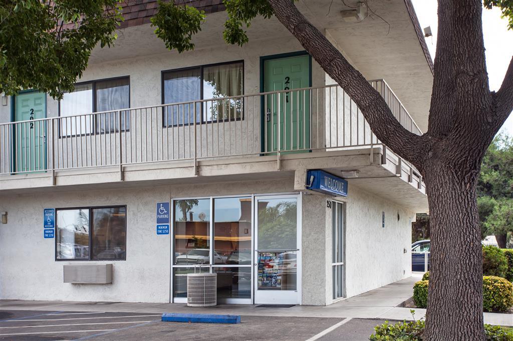 Motel 6-Turlock, CA Buitenkant foto