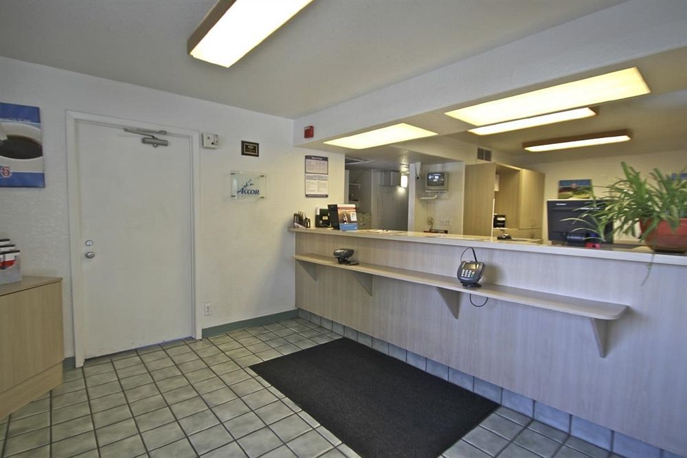Motel 6-Turlock, CA Buitenkant foto