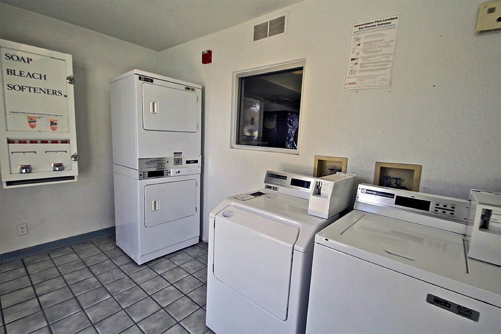 Motel 6-Turlock, CA Buitenkant foto